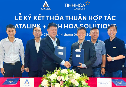Atalink_Ky_Ket_Thoa_Thuan_Hop_Tac_Cung_Tinh_Hoa_Solutions